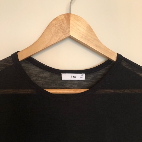 Aritzia TNA Black T-Shirt S - Picture 3 of 4